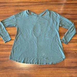 🎁Sage keyhole sport long-sleeve